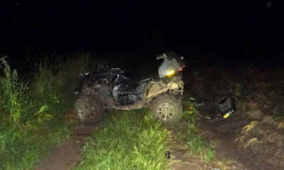 52-летний мужчина перевернулся на квадрацикле и погиб в Новосибирской области