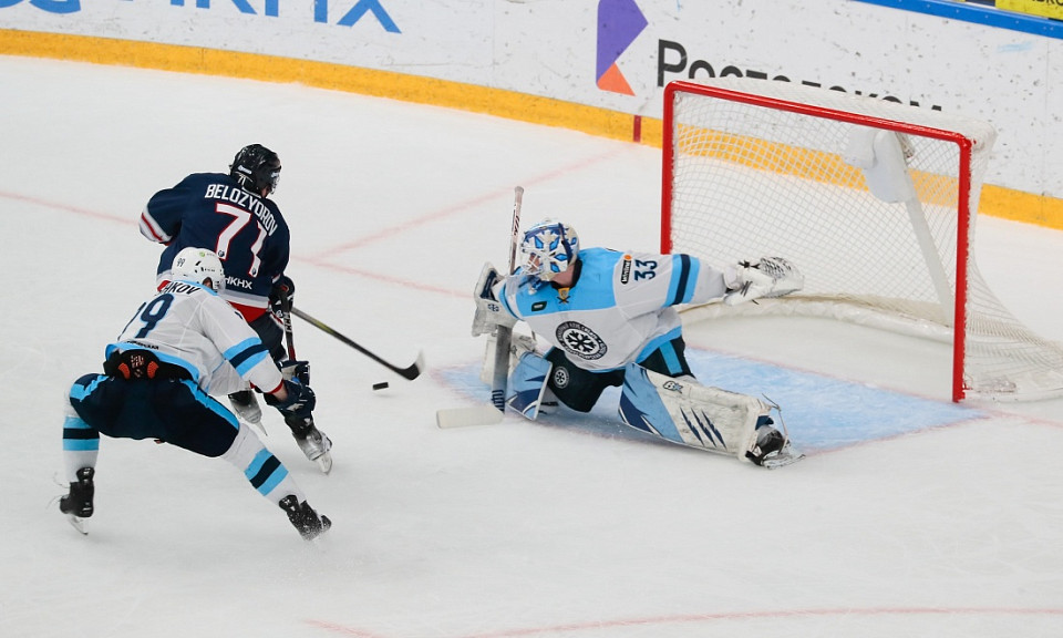 «Сибирь» обыграла конкурента за выход в плей-офф со счётом 1:2